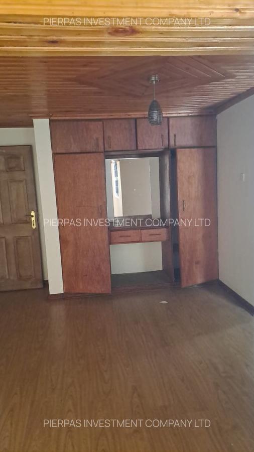 5 Bed Townhouse with En Suite in Runda - 9