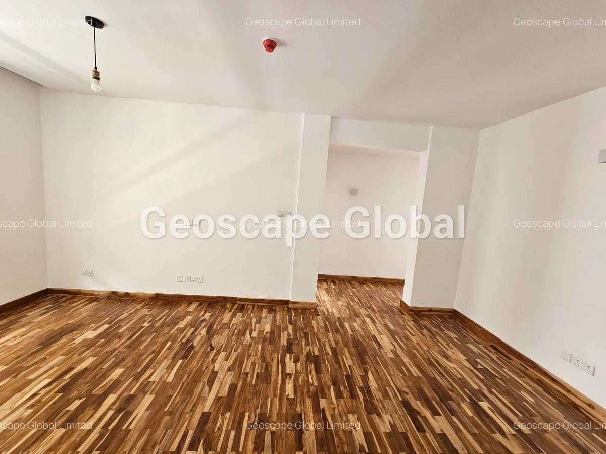 4 Bed Apartment with En Suite in Rosslyn - 13