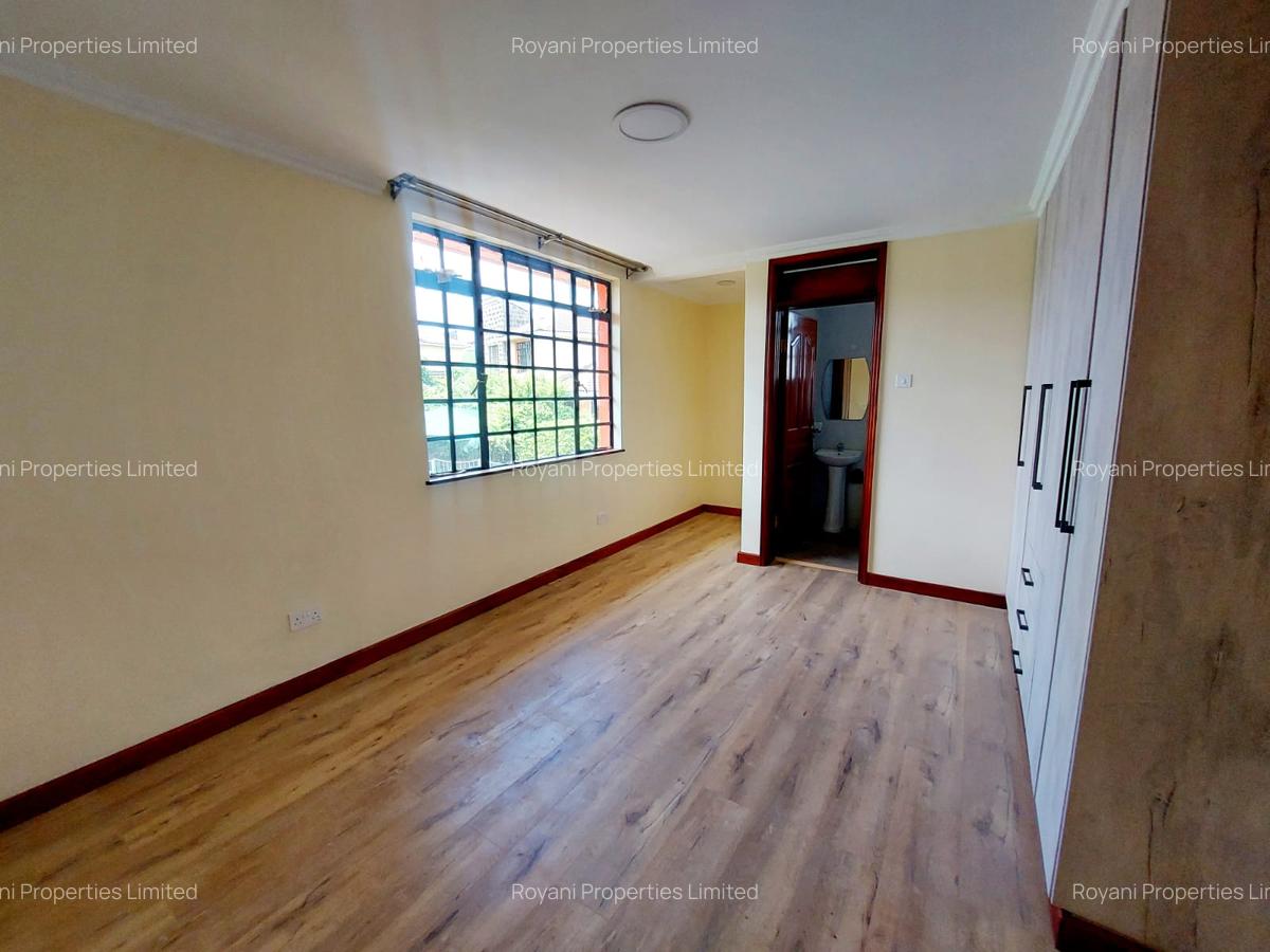 3 Bed Villa with En Suite at Fourways Junction - 8