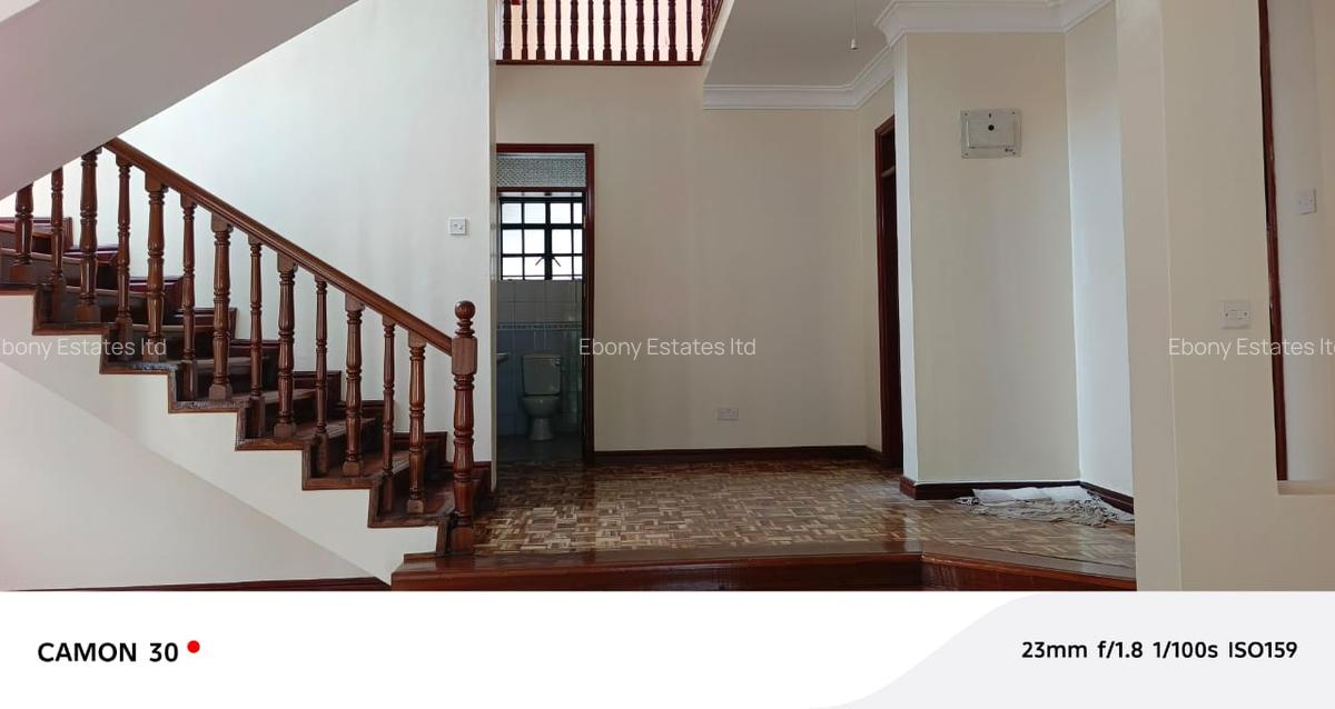 4 Bed Townhouse with En Suite in Lavington - 7