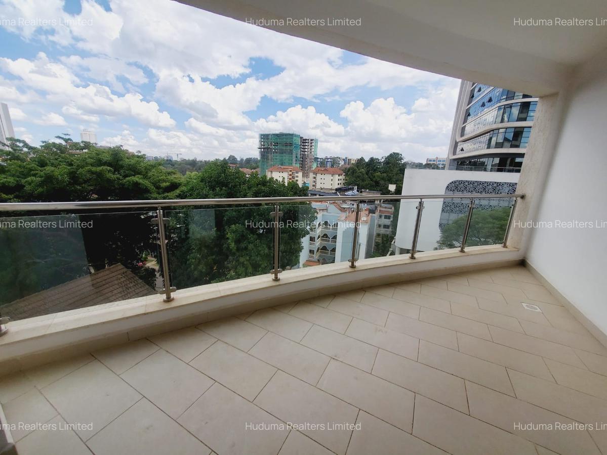 2 Bed Apartment with En Suite at Lantana Road - 10