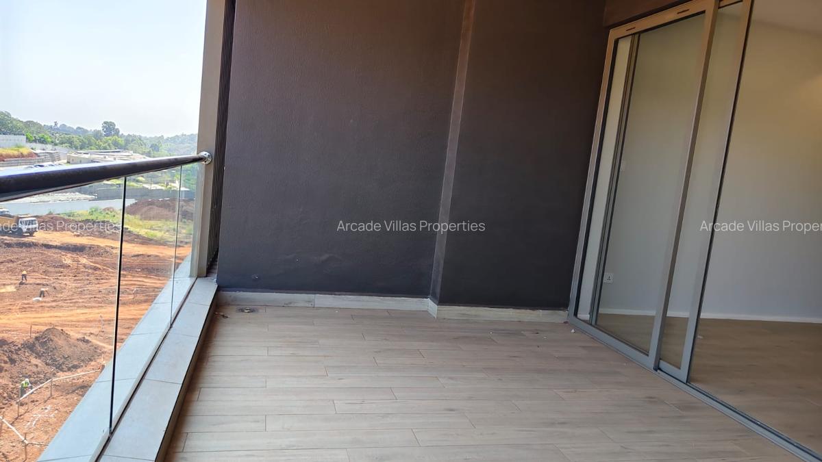 3 Bed Apartment with En Suite in Nyari - 11