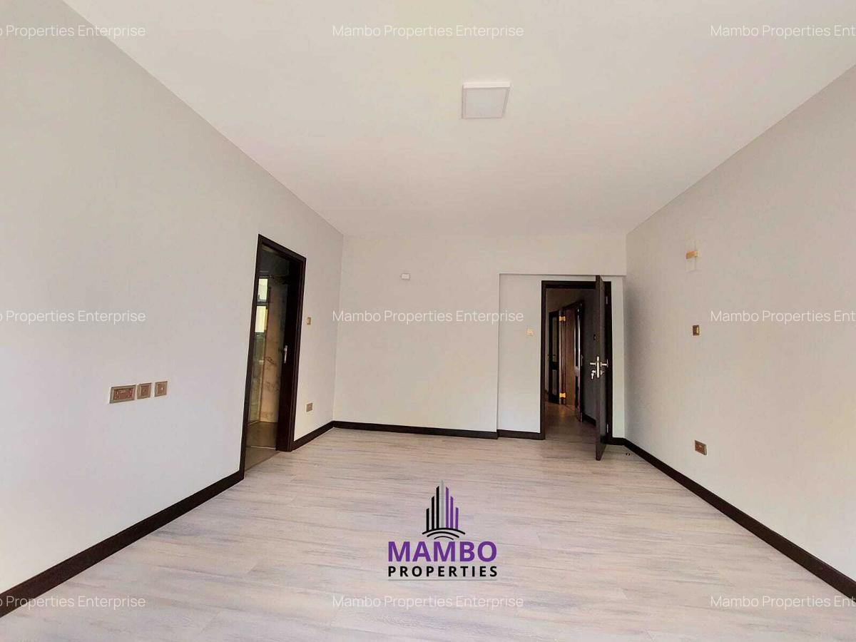 3 Bed Apartment with En Suite at Riverside Dr - 13