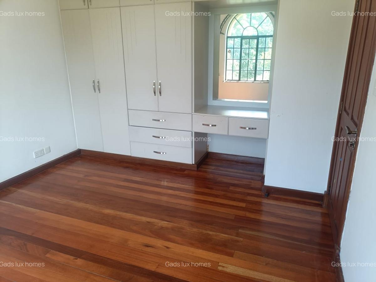 4 Bed Villa with En Suite at Runda - 14