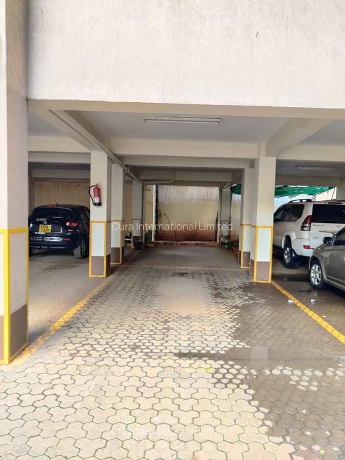 3 Bed Apartment in Parklands - 4