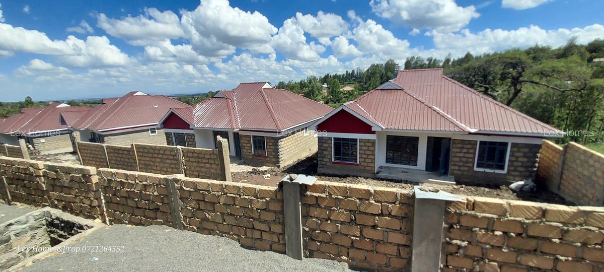 4 Bed House with En Suite at Rimpa - 17