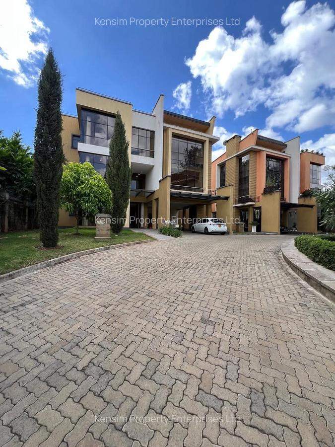 5 Bed Townhouse with En Suite in Lavington - 1