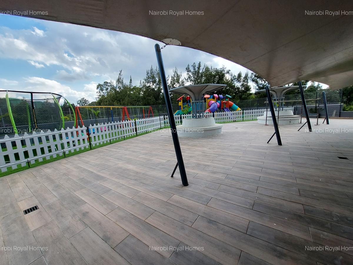 3 Bed Apartment with En Suite at Lavington Road - 6