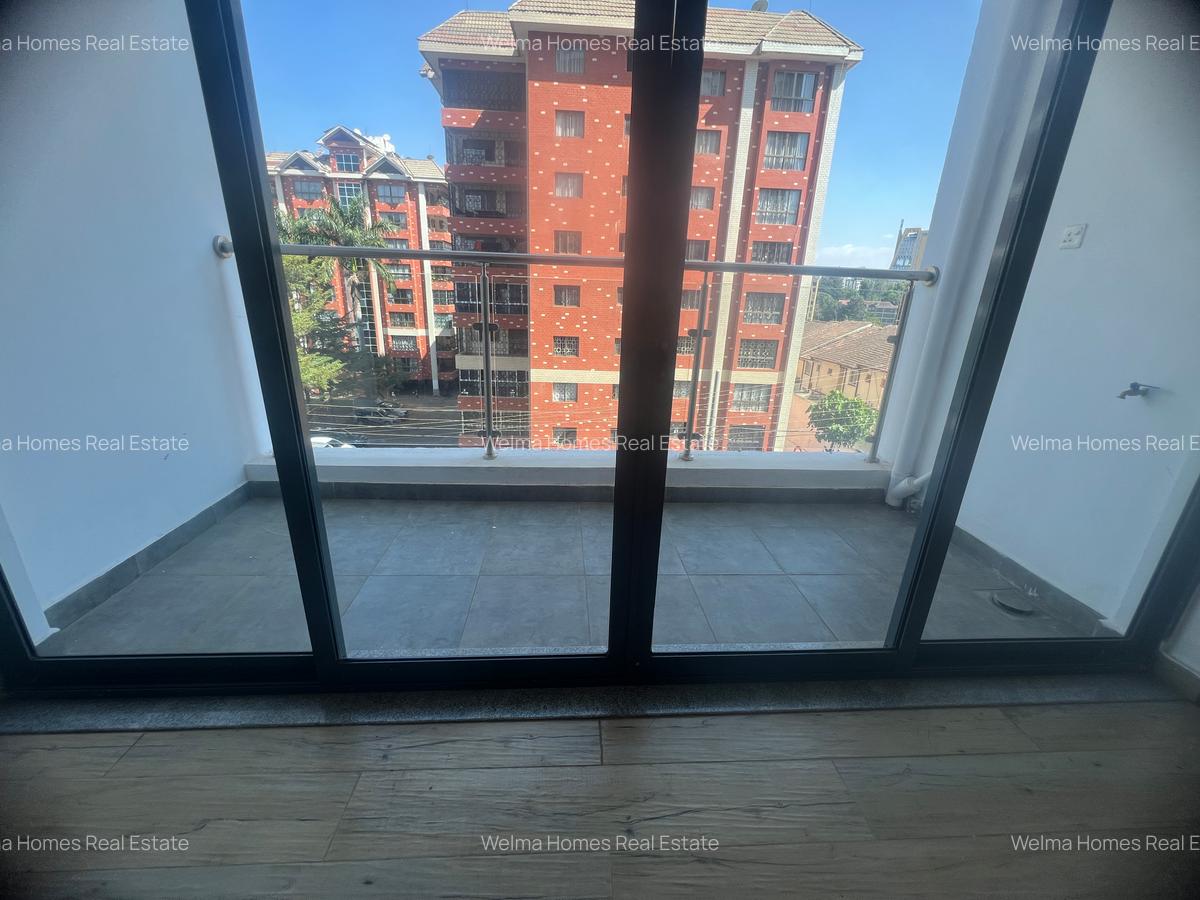 1 Bed Apartment with Gym in Kileleshwa - 4