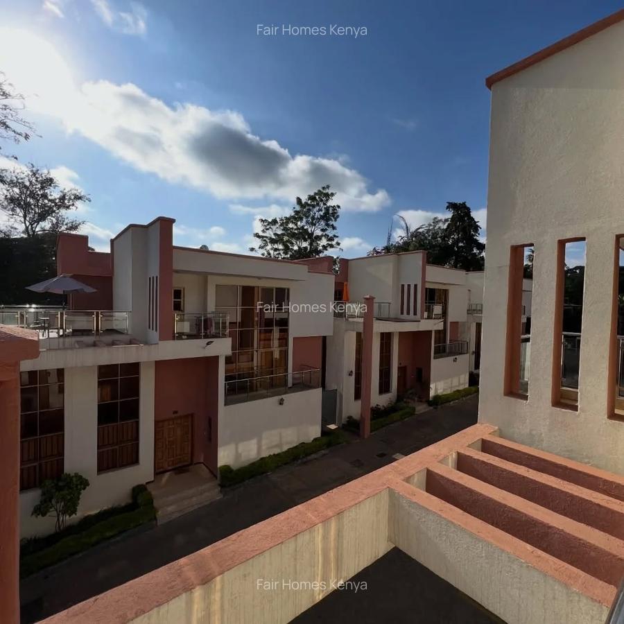 5 Bed Townhouse with En Suite at Chalbi Drive - 11
