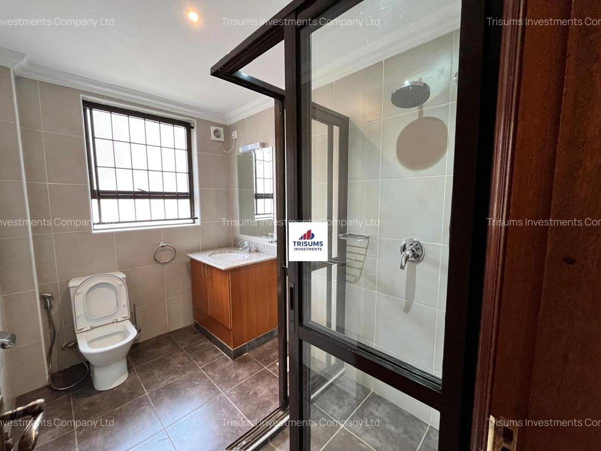 4 Bed House with En Suite in Runda - 13