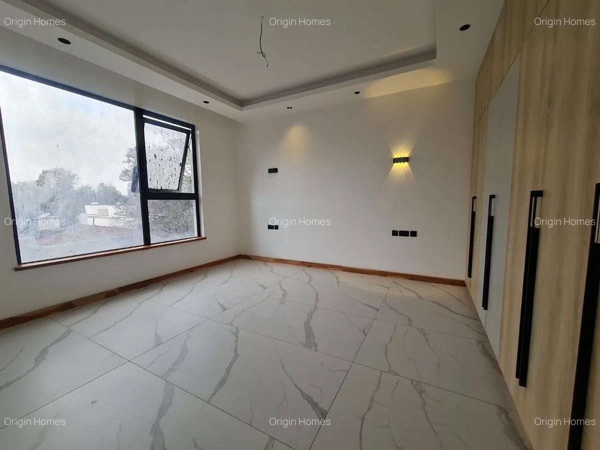 4 Bed Apartment with En Suite at Peponi Road - 7