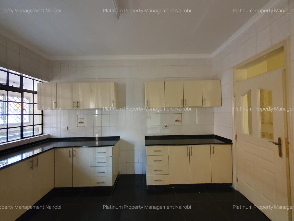 4 Bed Apartment with En Suite in General Mathenge - 4