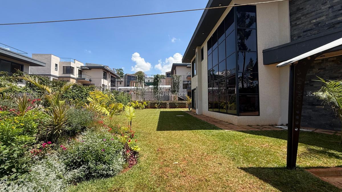 4 Bed Villa with En Suite in Loresho - 20