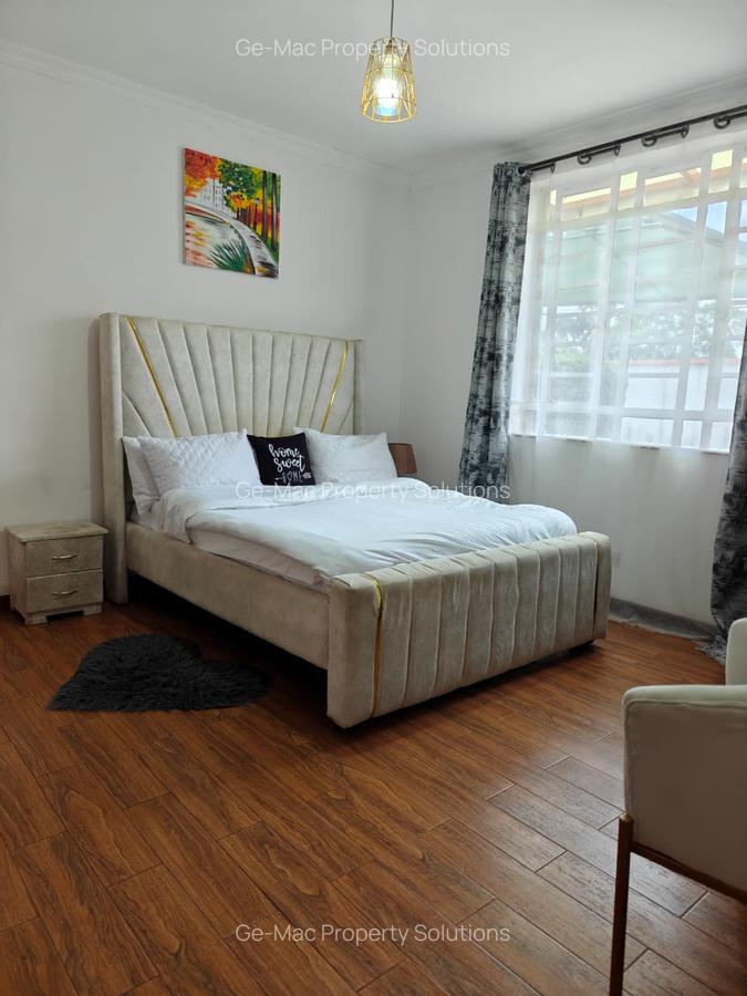 5 Bed House with En Suite in Runda - 11