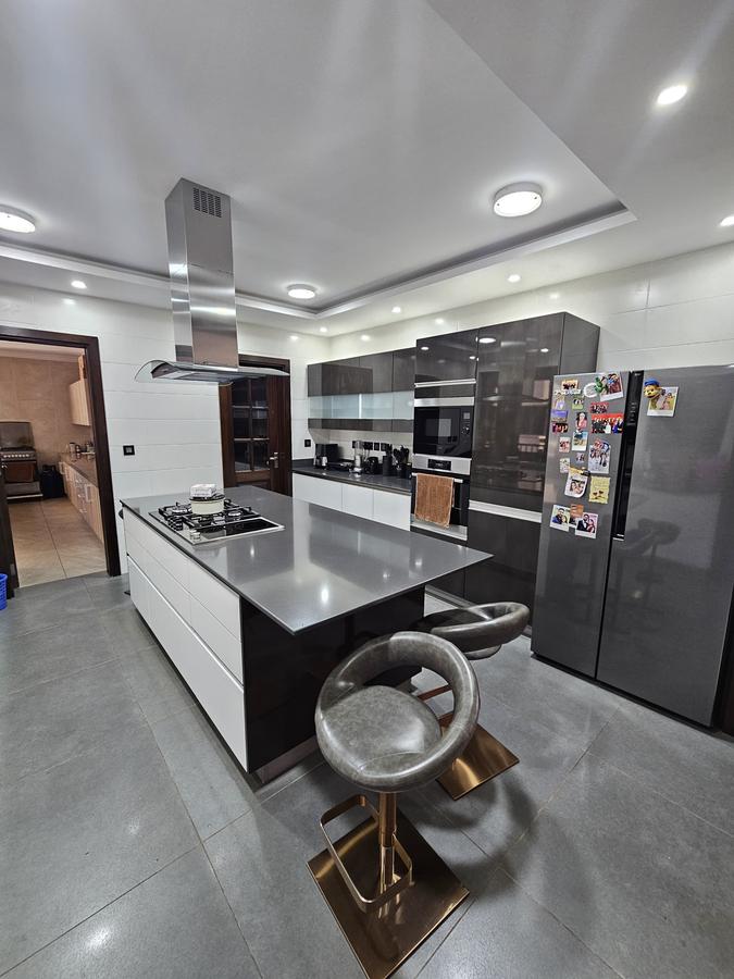 4 Bed Apartment with En Suite at General Mathenge - 5