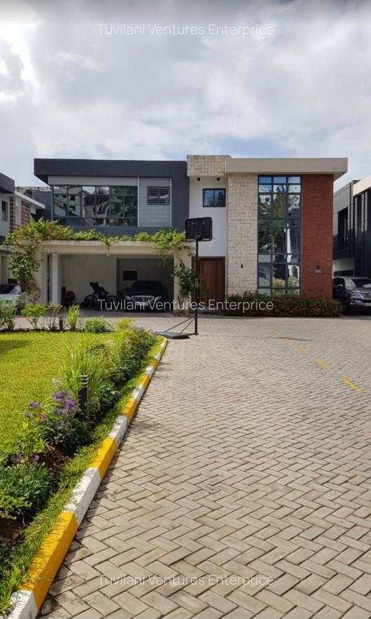 4 Bed Villa with En Suite at Nyali Mombasa - 4