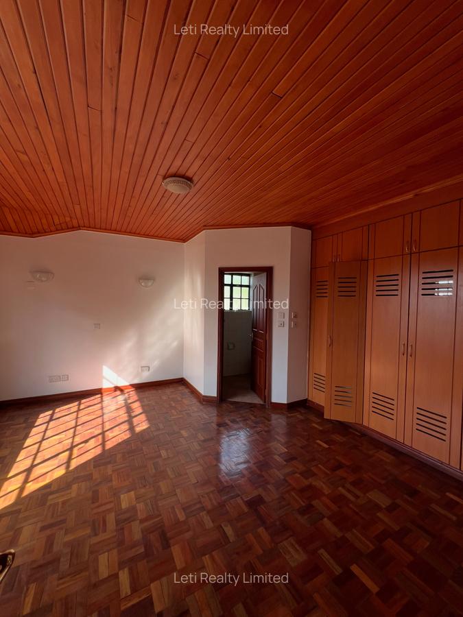 5 Bed Townhouse with En Suite in Lavington - 14