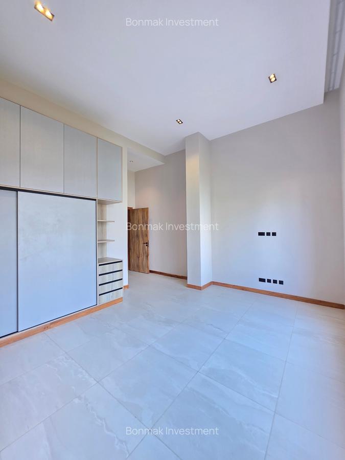 4 Bed Apartment with En Suite at Loresho Ridge - 12