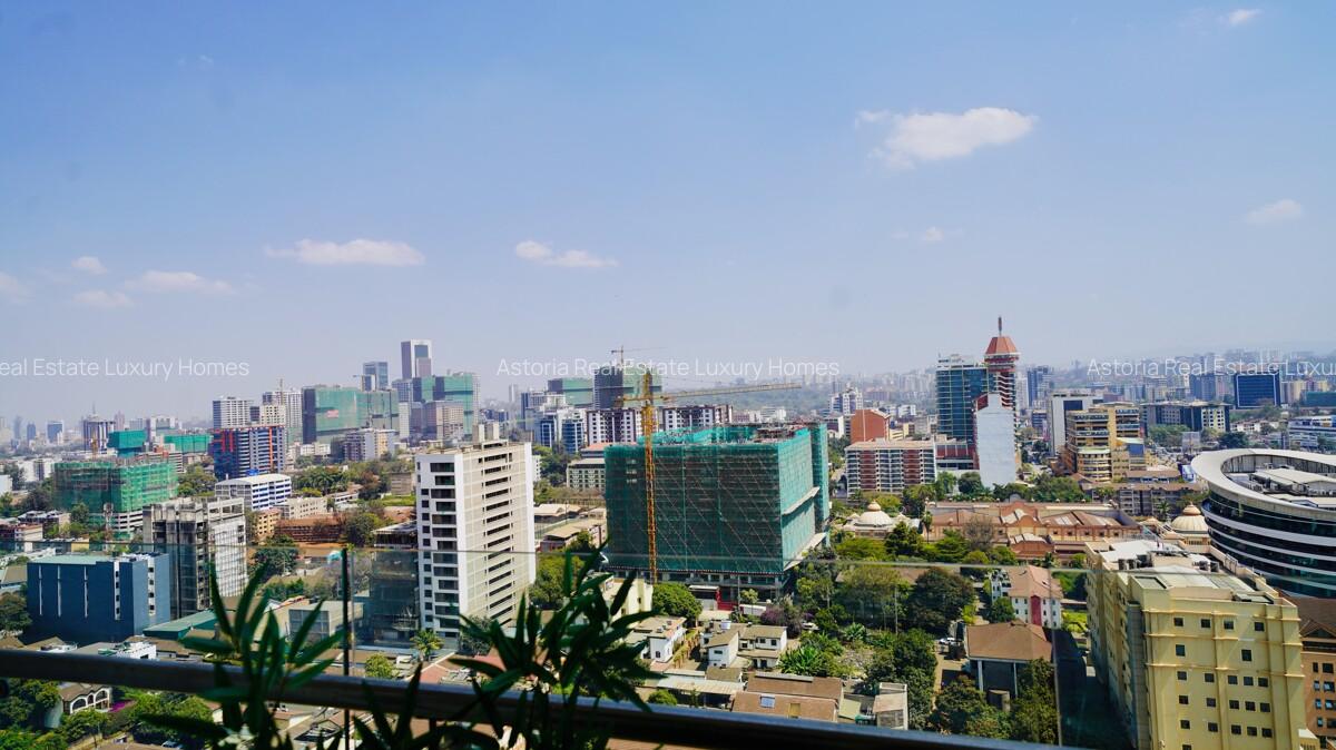 4 Bed Apartment with En Suite at 2026-510 - 17