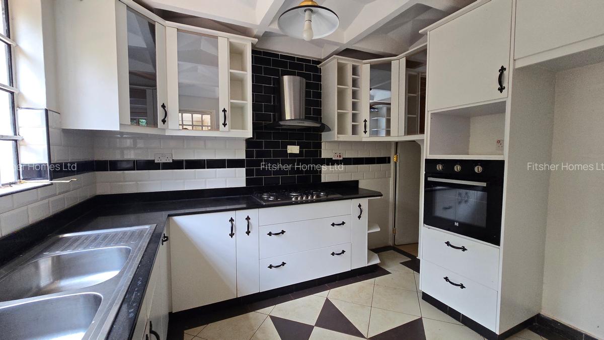 4 Bed House with En Suite in Kiambu Road - 12