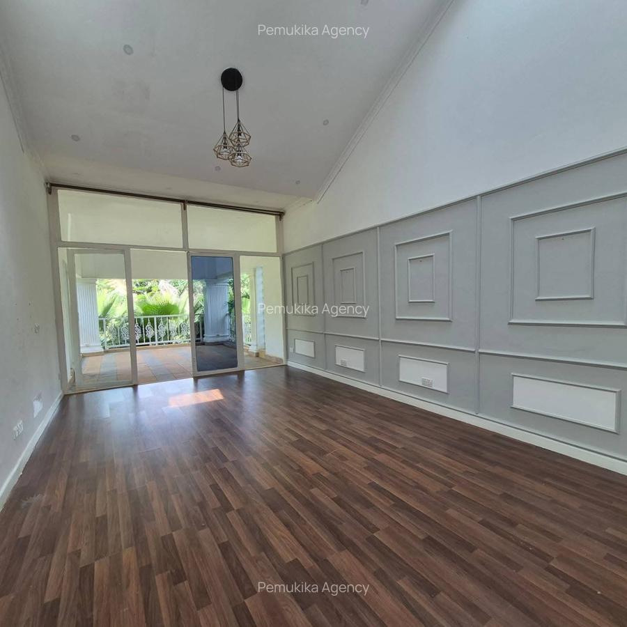 5 Bed Townhouse with En Suite in Runda - 6