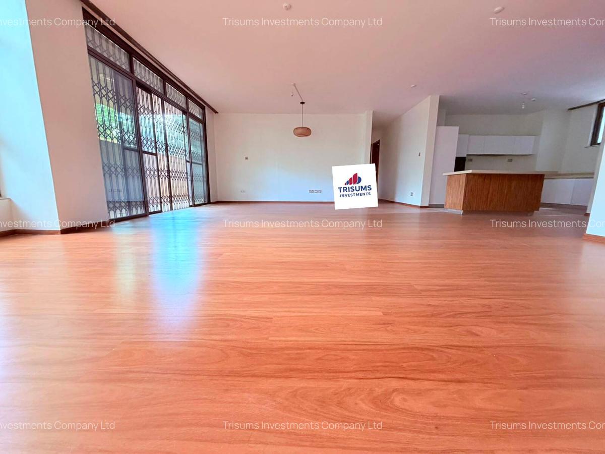 3 Bed Apartment with En Suite in Parklands - 8