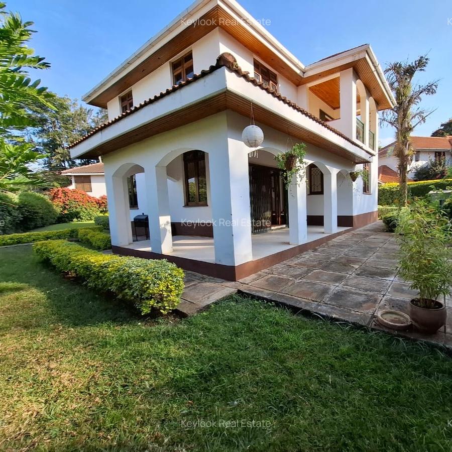 4 Bed Townhouse with En Suite at Lavington - 1