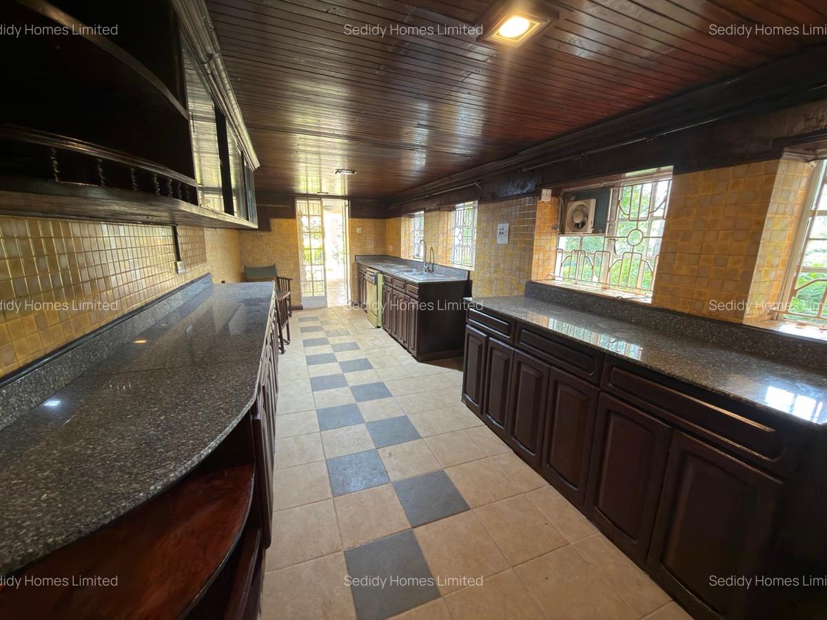 8 Bed House with En Suite in Muthaiga - 9