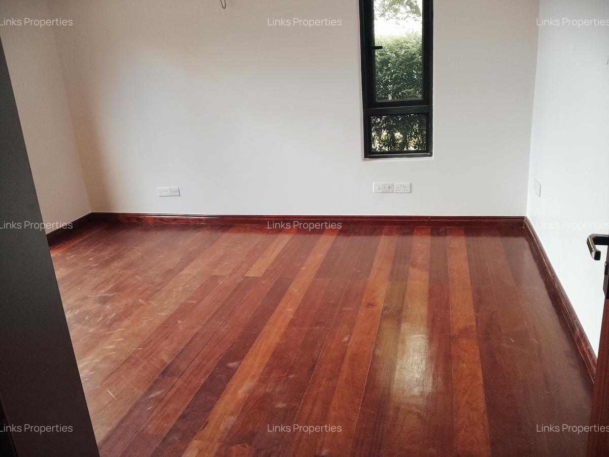 4 Bed Townhouse with En Suite at Karen - 18