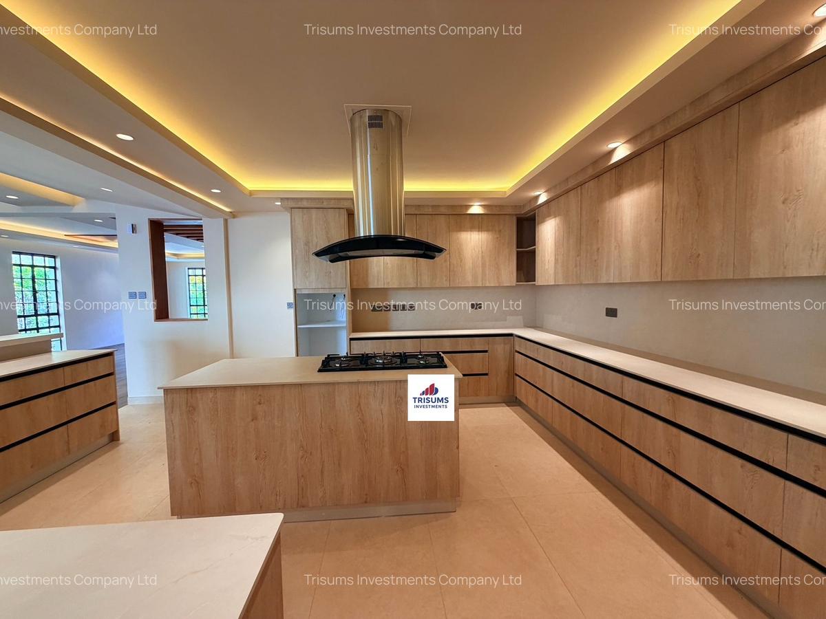 4 Bed Apartment with En Suite in Westlands Area - 5