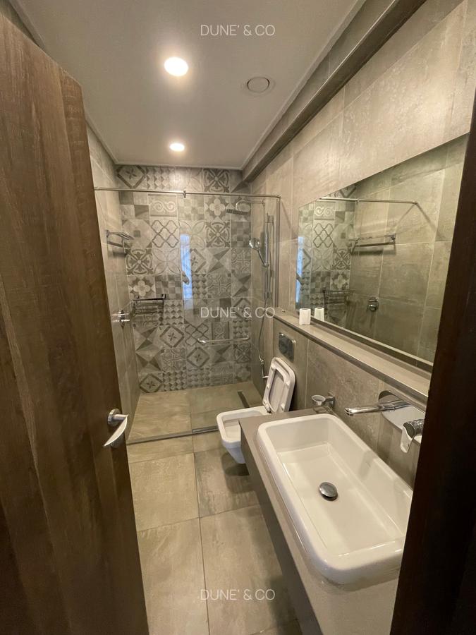 Serviced 2 Bed Apartment with En Suite in Westlands Area - 12