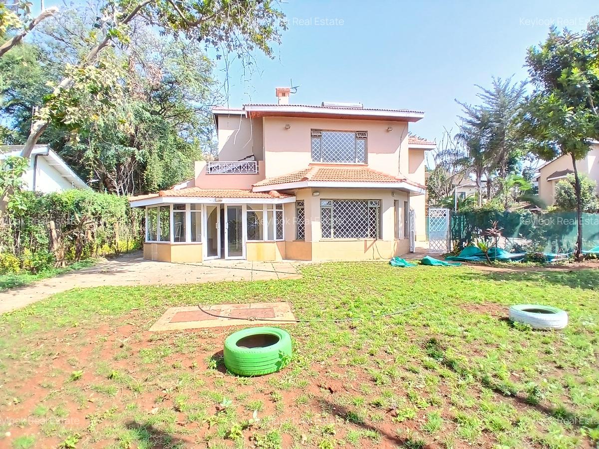4 Bed Townhouse with En Suite at Lavington Green - 2