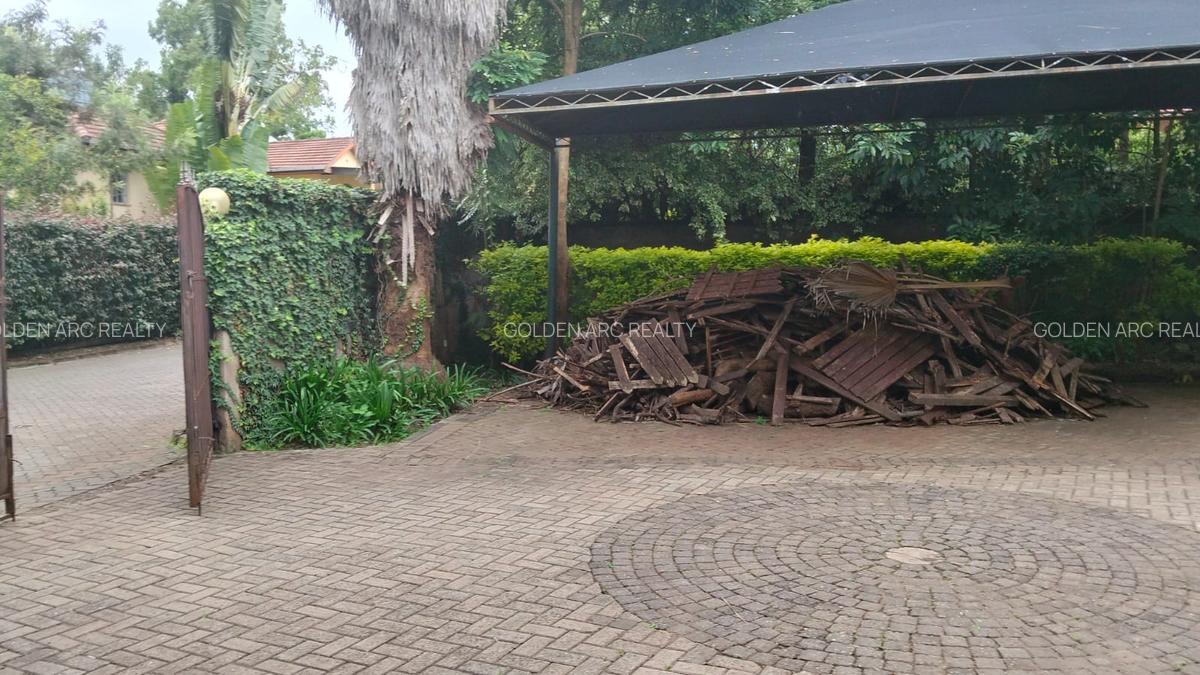 4 Bed Townhouse with En Suite in Karen - 3