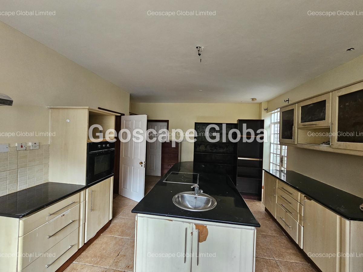 4 Bed House with En Suite in Karen - 8