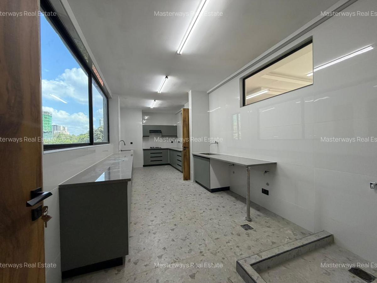 2 Bed Apartment with En Suite at Peponi Road - 2