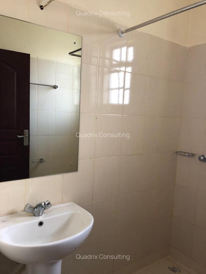 Serviced 2 Bed Apartment with En Suite in Kiambu Road - 3