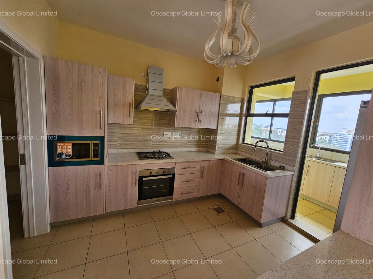 3 Bed Apartment with En Suite in Westlands Area - 2