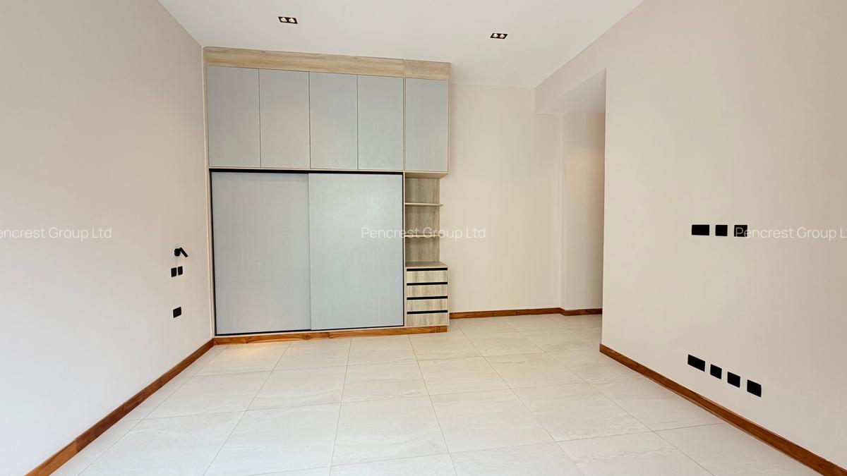 4 Bed Apartment with En Suite in Loresho - 16