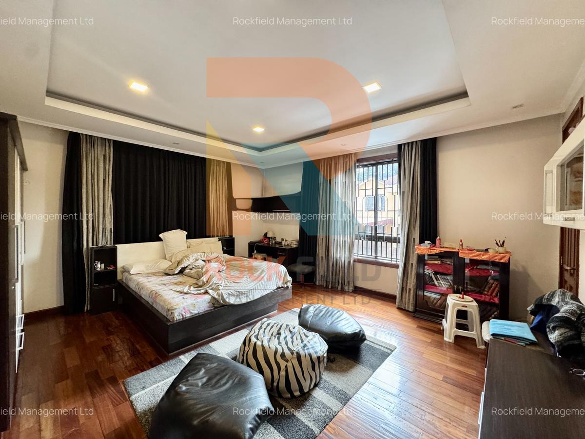 4 Bed Townhouse with En Suite at Peponi Road - 16