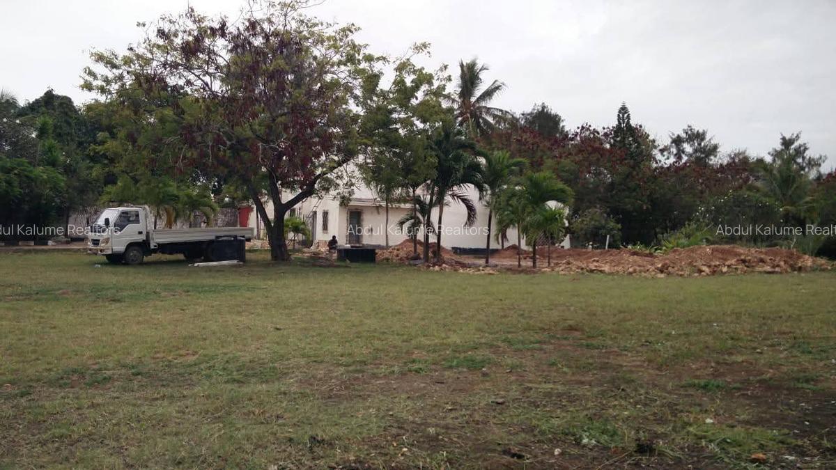 Land at Nyali - 7