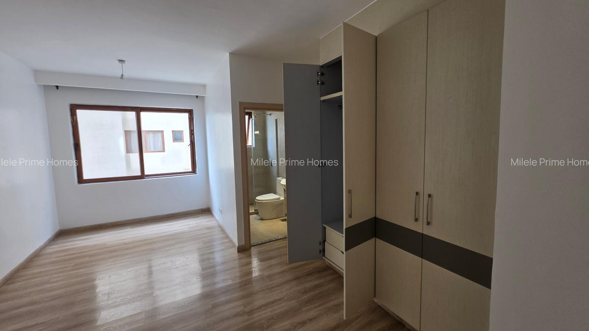 Serviced 3 Bed Apartment with En Suite at Mandera Road - 8