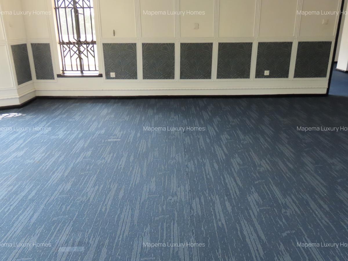 5 Bed House with En Suite at Kerarapon - 16
