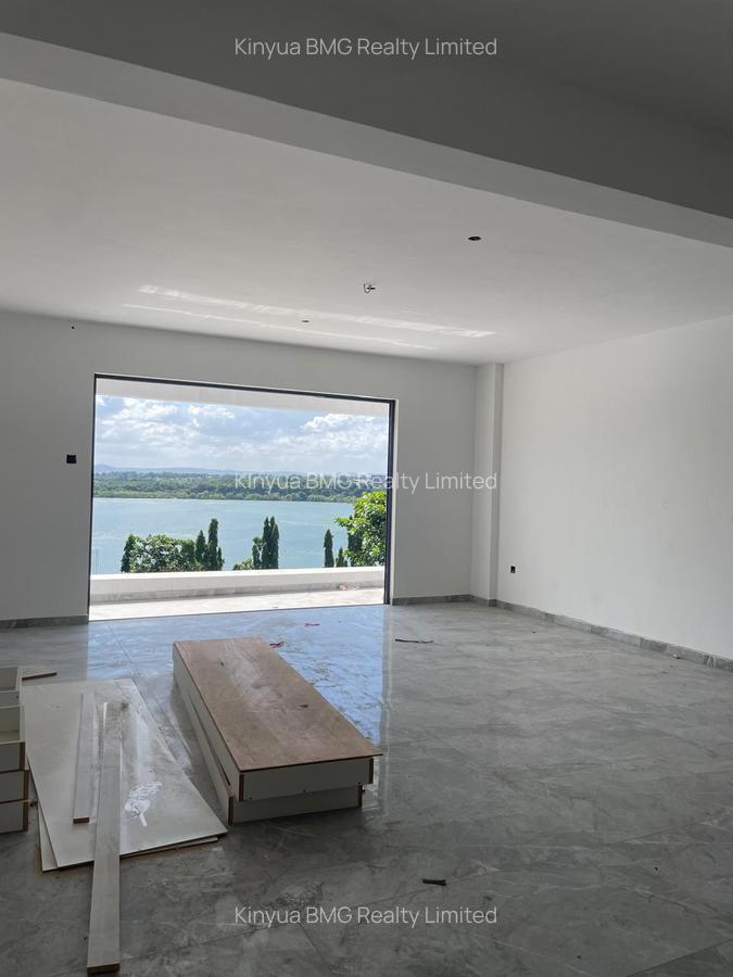 Serviced 2 Bed Apartment with En Suite in Nyali Area - 7