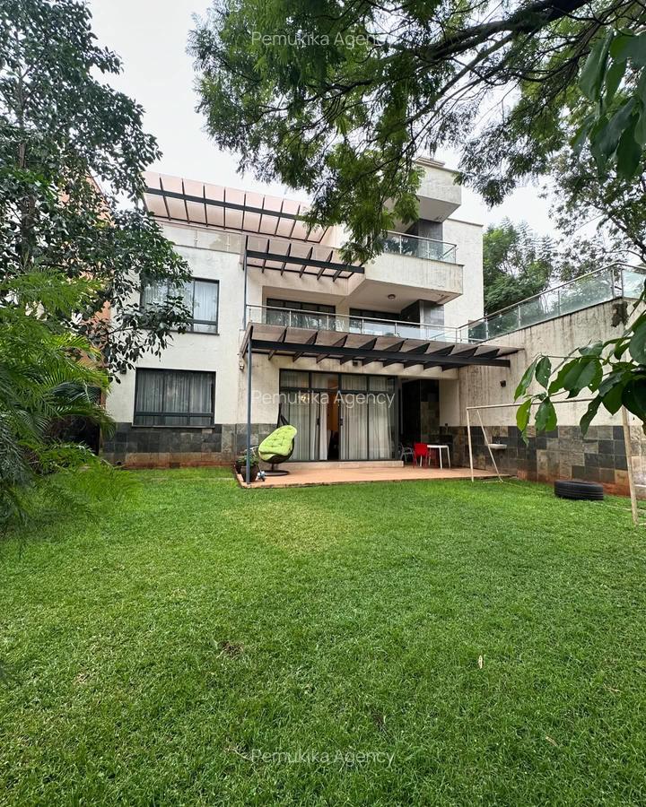 5 Bed Townhouse with En Suite in Lavington - 14
