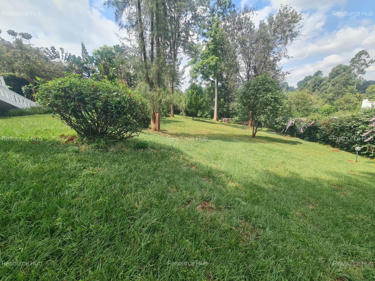5 Bed House with En Suite at Nyari - 4