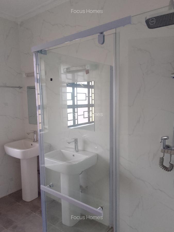 5 Bed Townhouse with En Suite in Lavington - 5