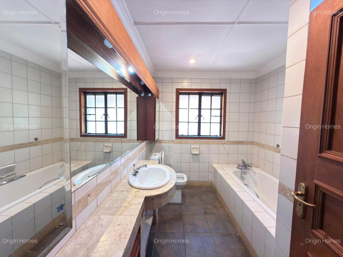 5 Bed House with En Suite at Runda - 16