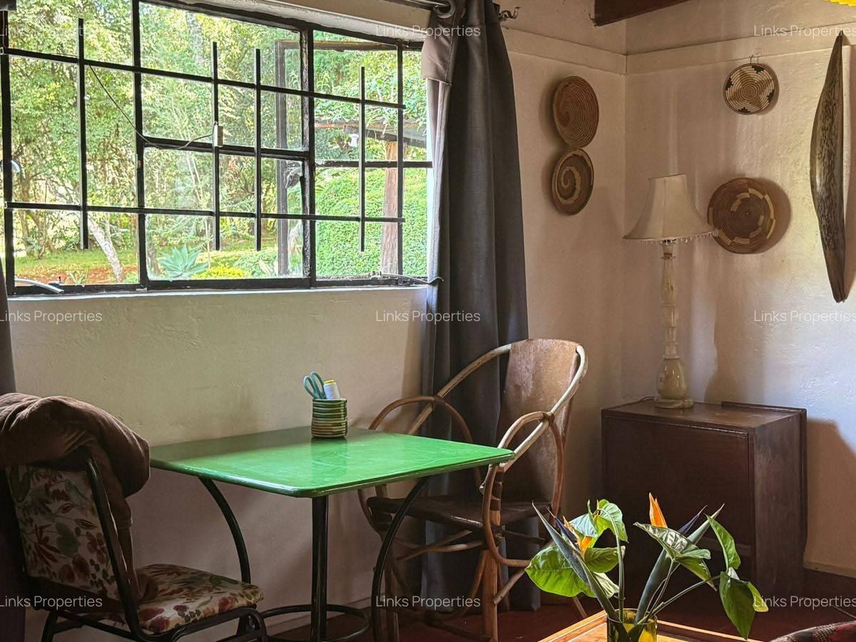 1 Bed House with En Suite at Karen - 4