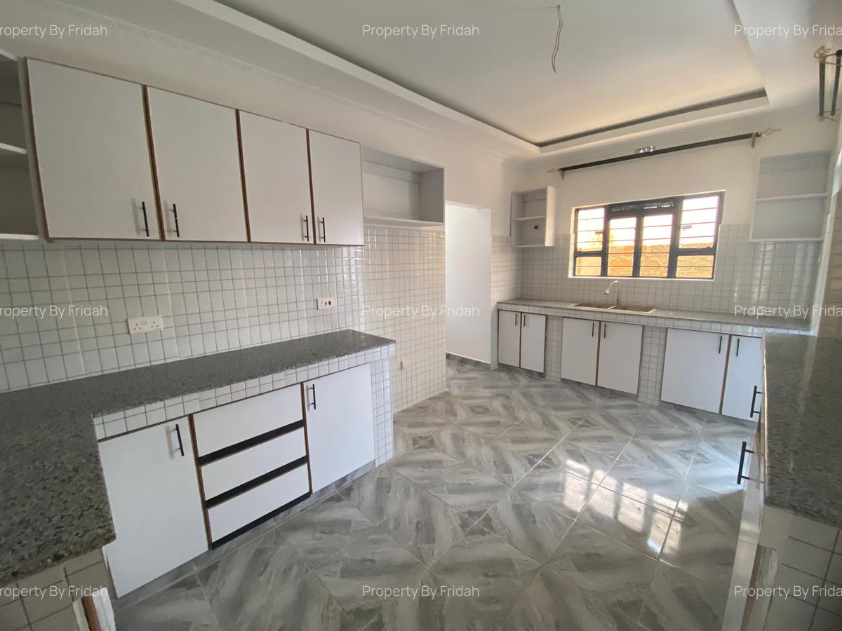 4 Bed House with En Suite in Kitengela - 11